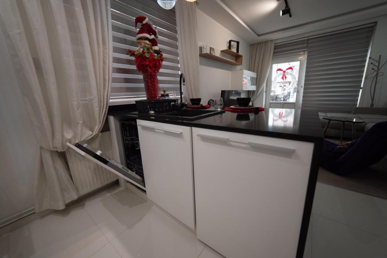 JelenaR Apartman Újvidék Kültér fotó
