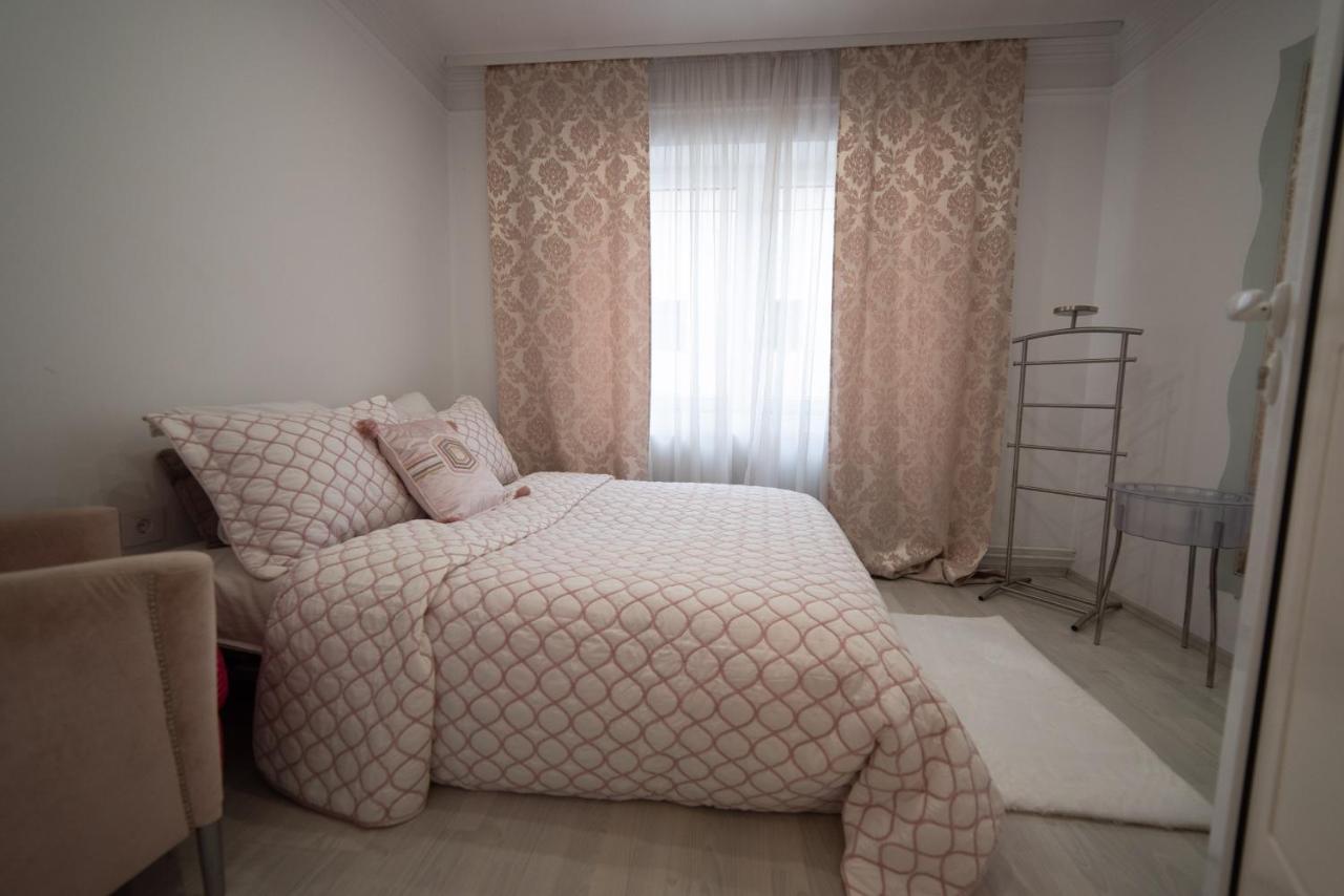 JelenaR Apartman Újvidék Kültér fotó