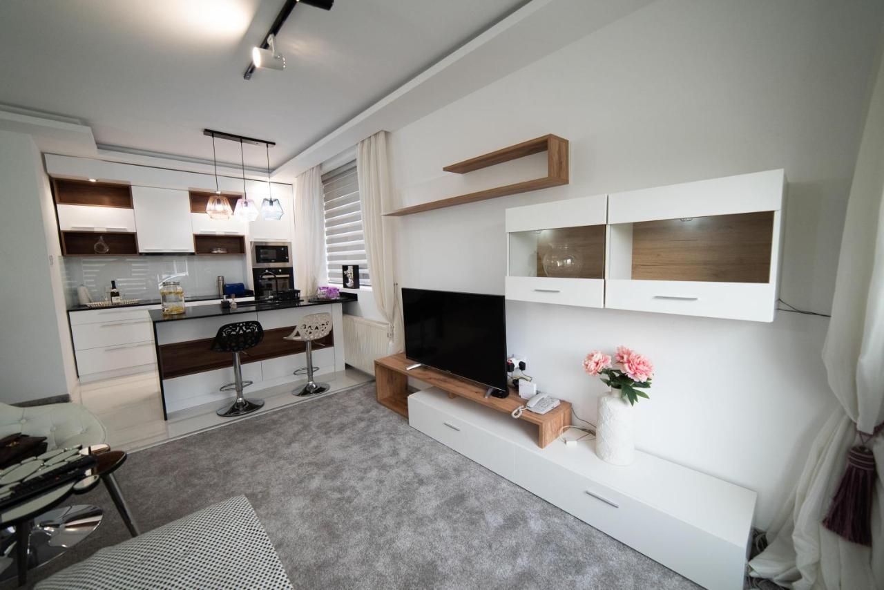 JelenaR Apartman Újvidék Kültér fotó