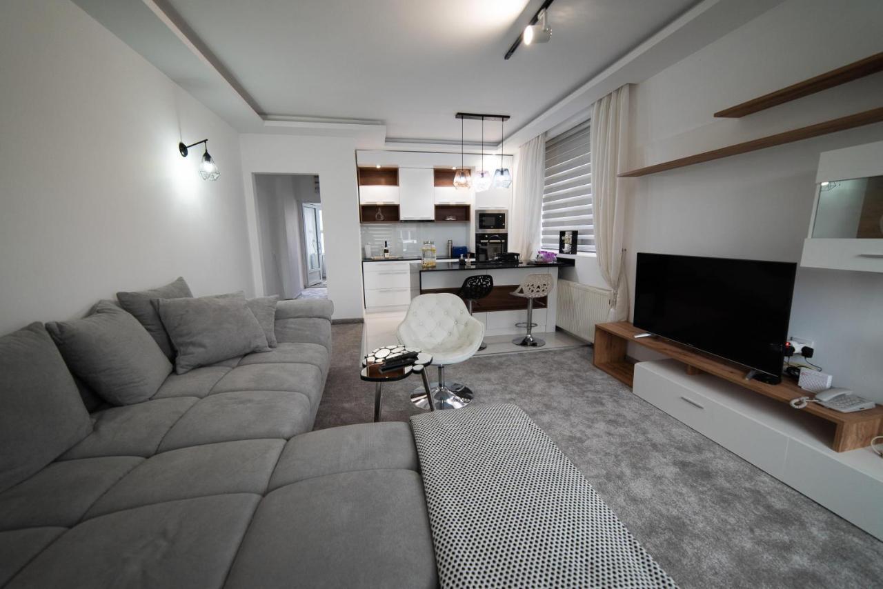 JelenaR Apartman Újvidék Kültér fotó